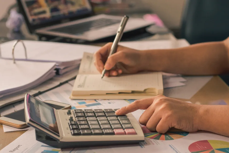 Year-End Billing Checklist for White-Label Client Work: 2027 Rates, Prepayments and 1099s
